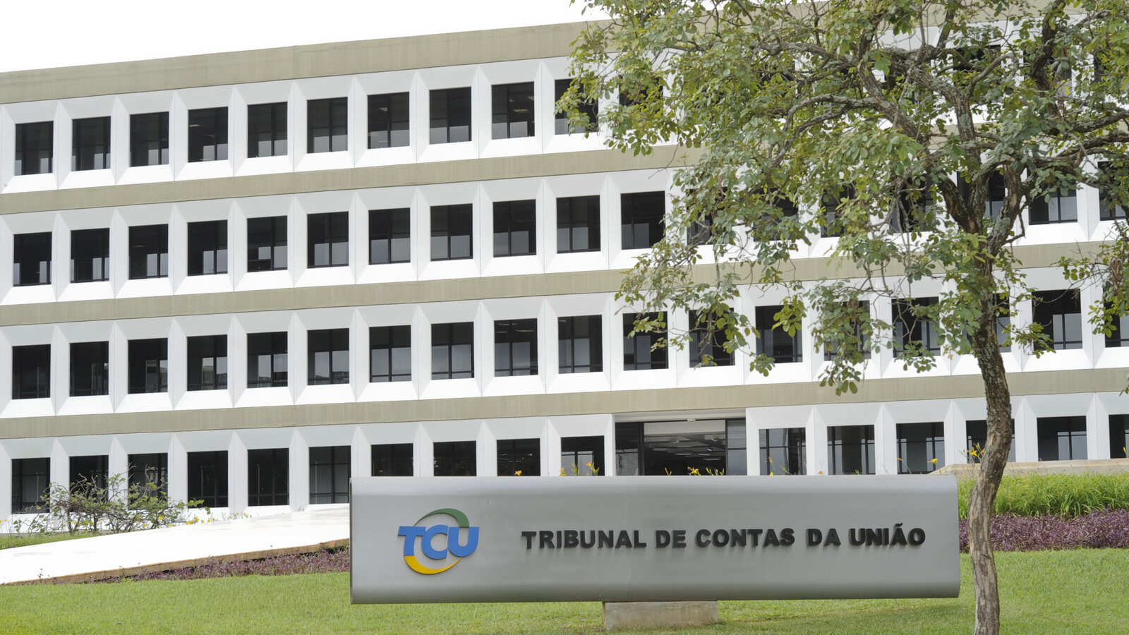 Fachada do Tribunal de Contas da União, em Brasília